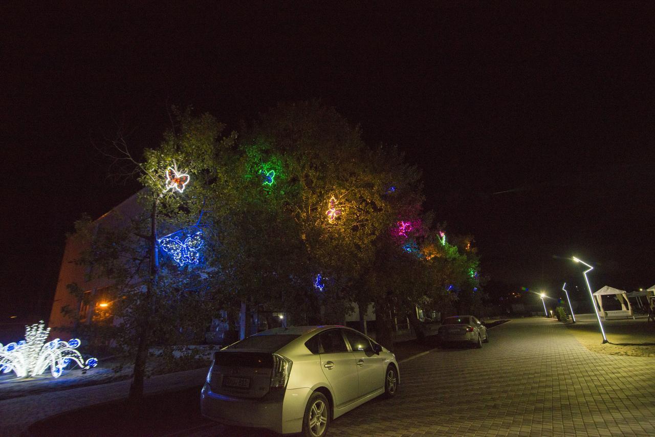 Отель Welcome Summer Затока Экстерьер фото