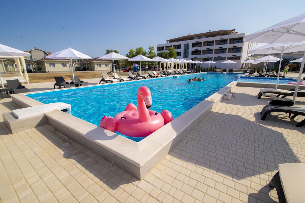 Отель Welcome Summer Затока Экстерьер фото