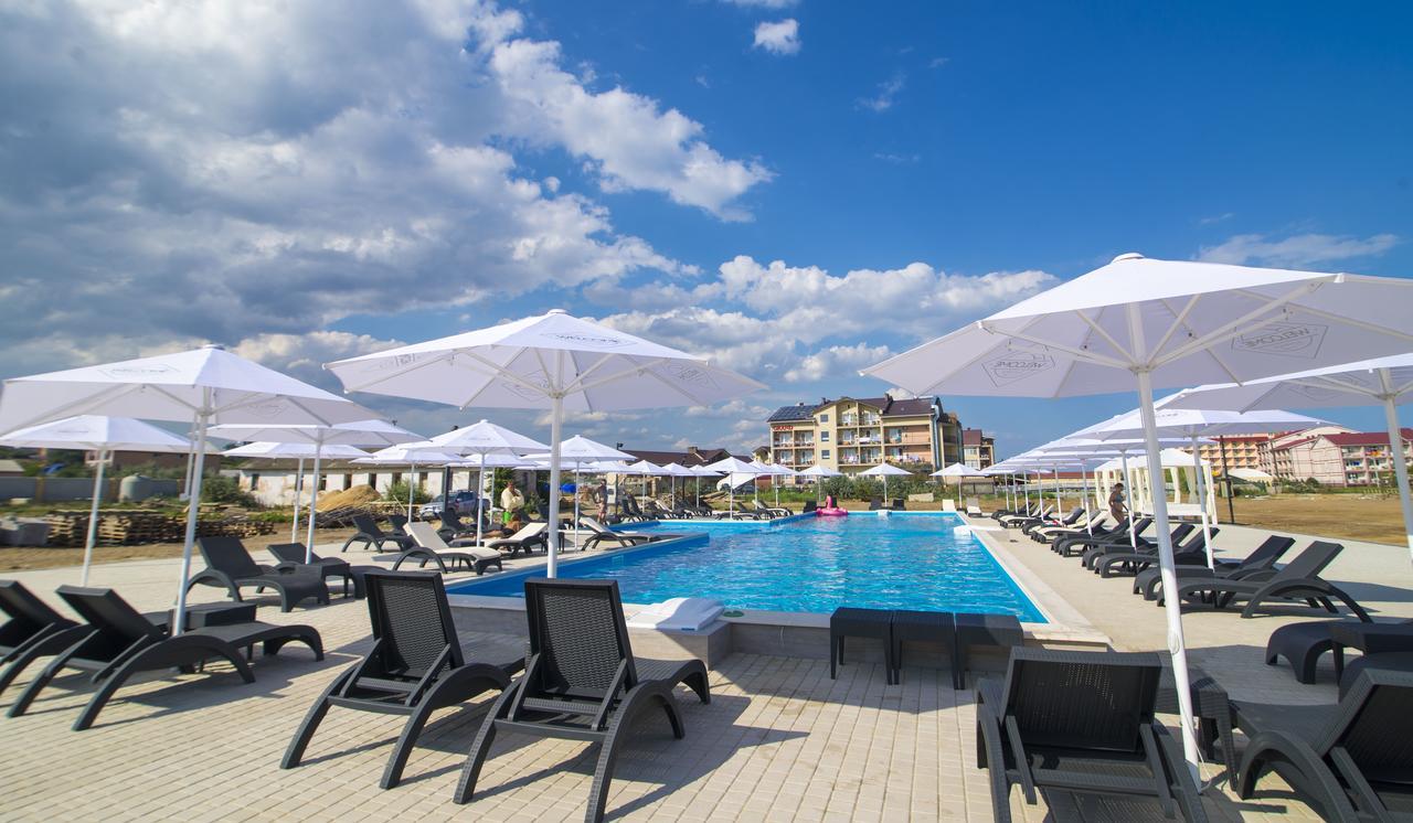 Отель Welcome Summer Затока Экстерьер фото